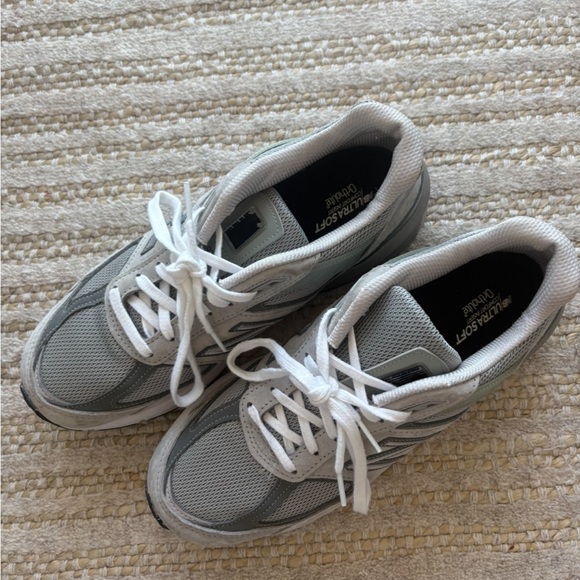 New Balance women’s 990 - Picture 2 of 5